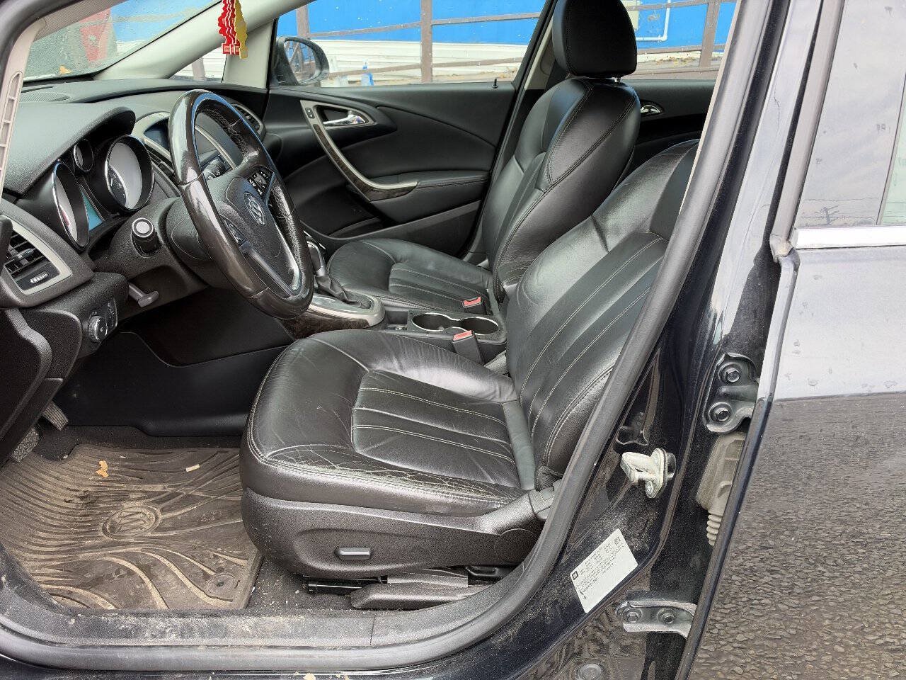 Used 2014 Buick Verano Leather FWD image 10
