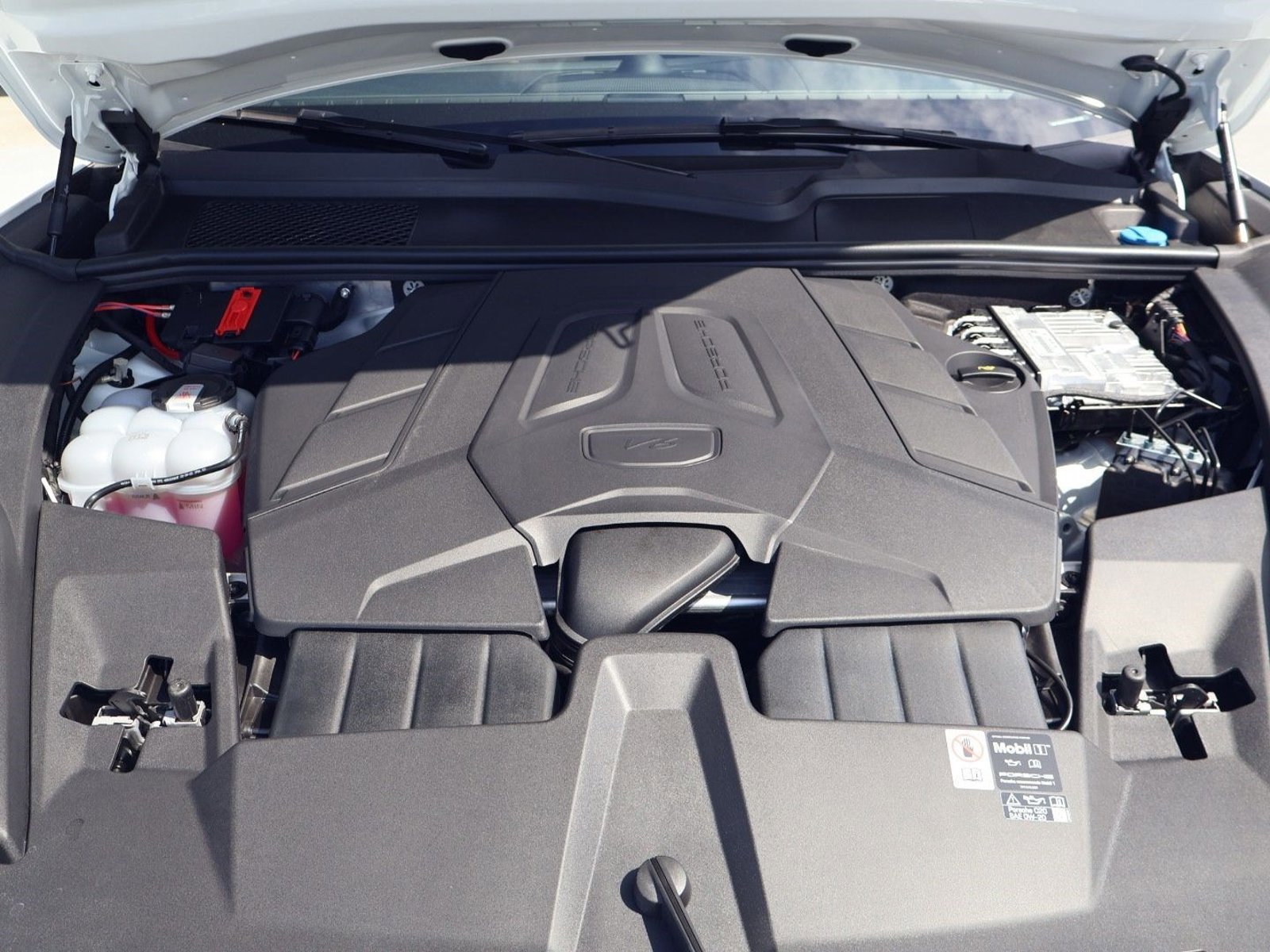 New 2026 Porsche Cayenne Coupe image 26