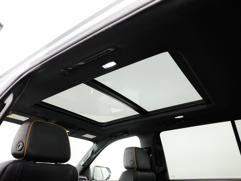 Used 2023 GMC Yukon XL AT4 w/ Max Trailering Package image 21