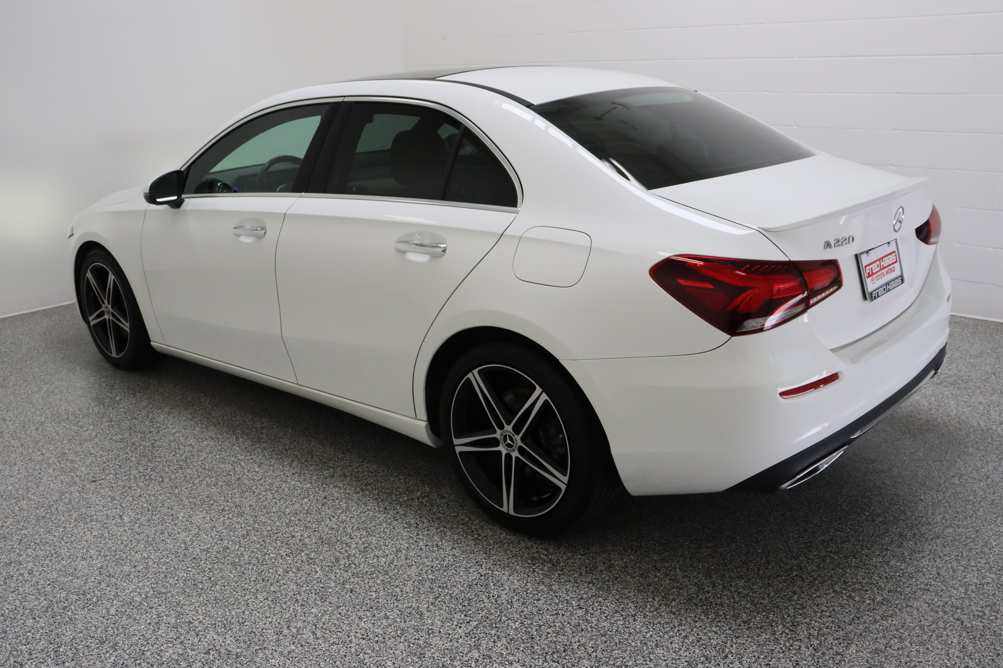 Used 2021 Mercedes-Benz A 220 image 9