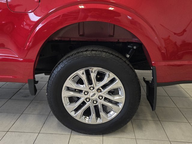 Used 2022 Ford Explorer Platinum w/ Equipment Group 601A AWD/4WD image 16