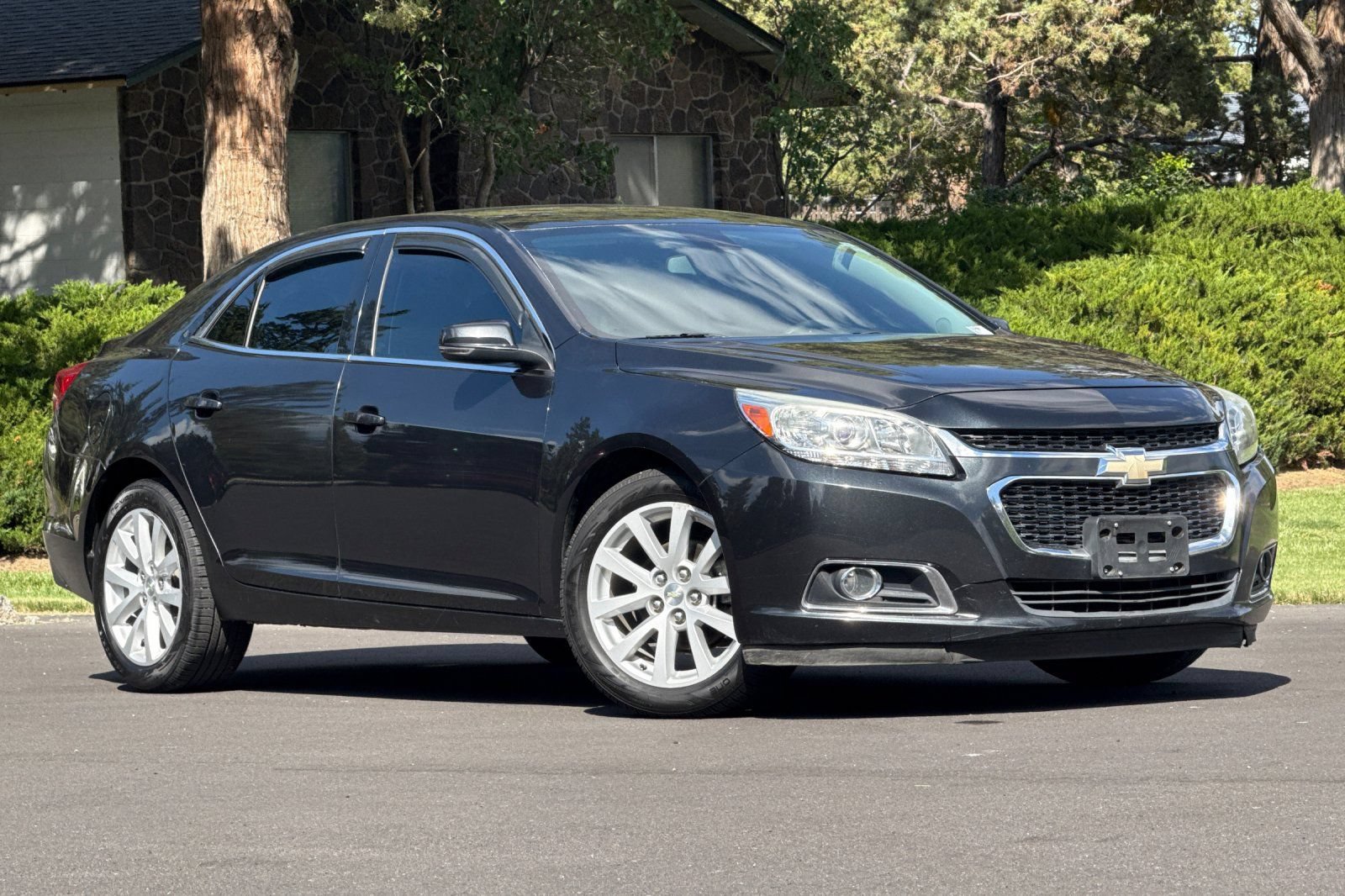 Used 2014 Chevrolet Malibu LT FWD image 2
