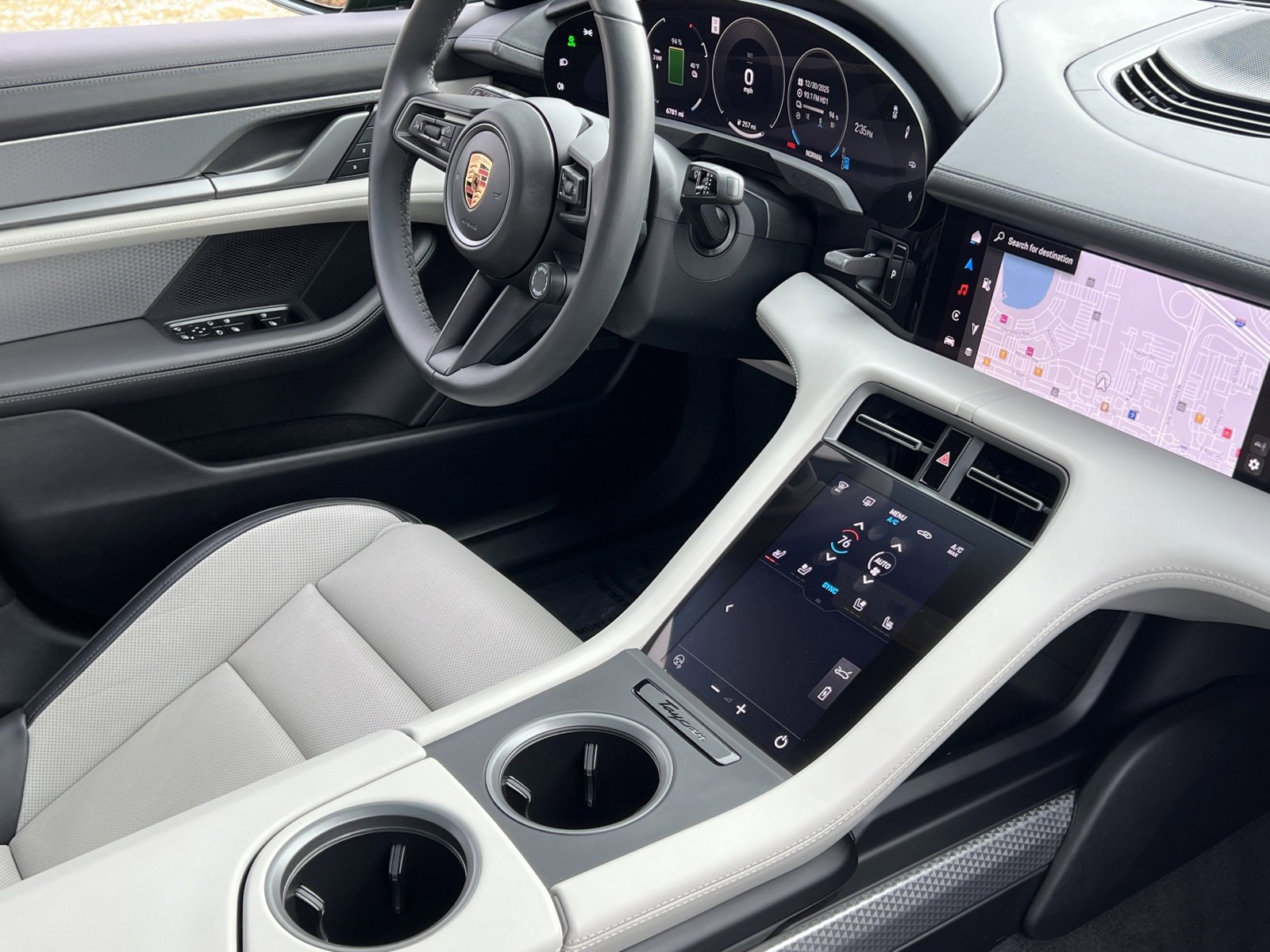 Certified 2025 Porsche Taycan image 12