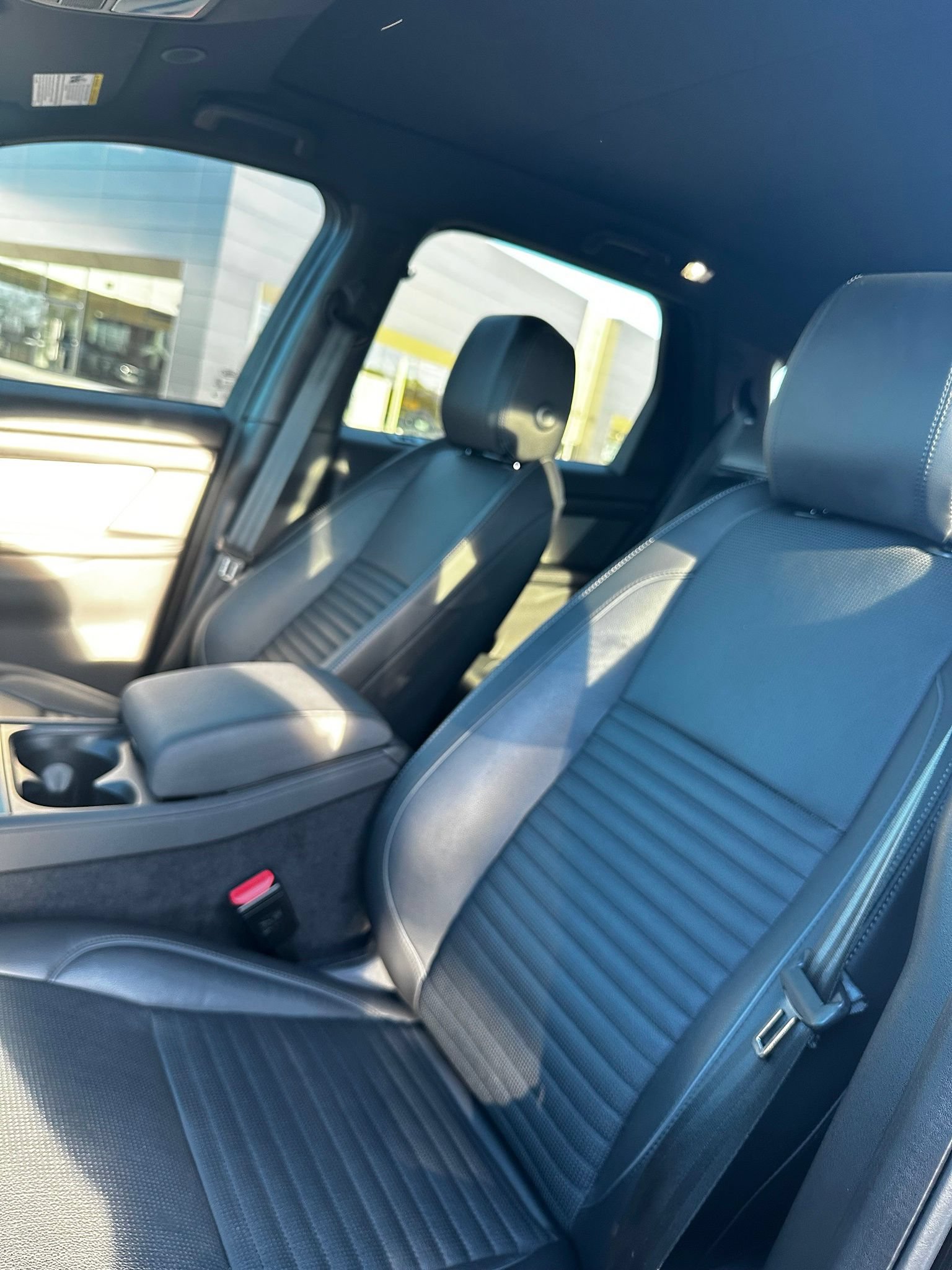 Used 2024 Land Rover Discovery Sport Dynamic SE AWD/4WD image 15