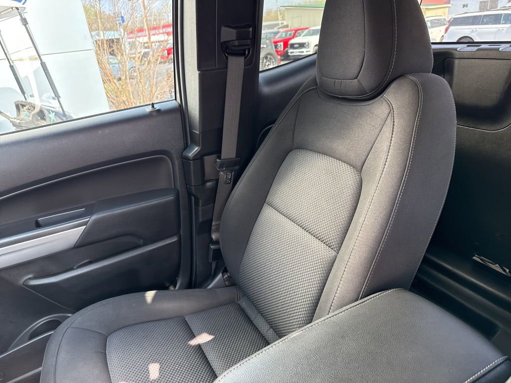 Used 2022 Chevrolet Colorado LT w/ Fleet Safety Package image 24