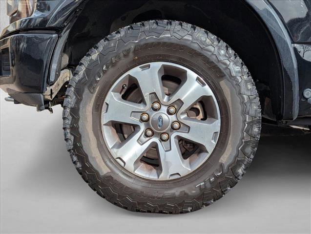 Used 2018 Ford F150 Platinum w/ Equipment Group 701A Luxury image 9