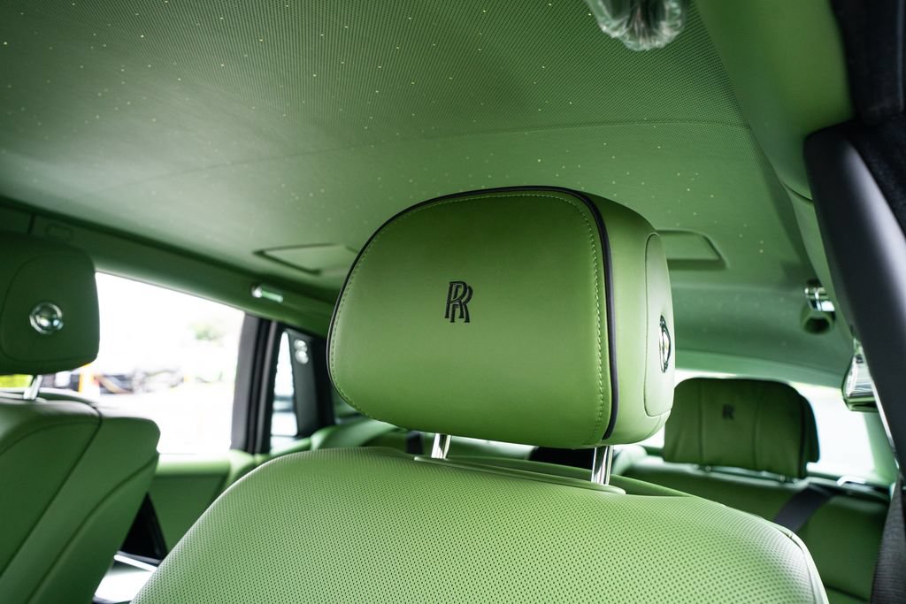 Used 2023 Rolls-Royce Phantom Sedan w/ The Phantom Package RWD image 35