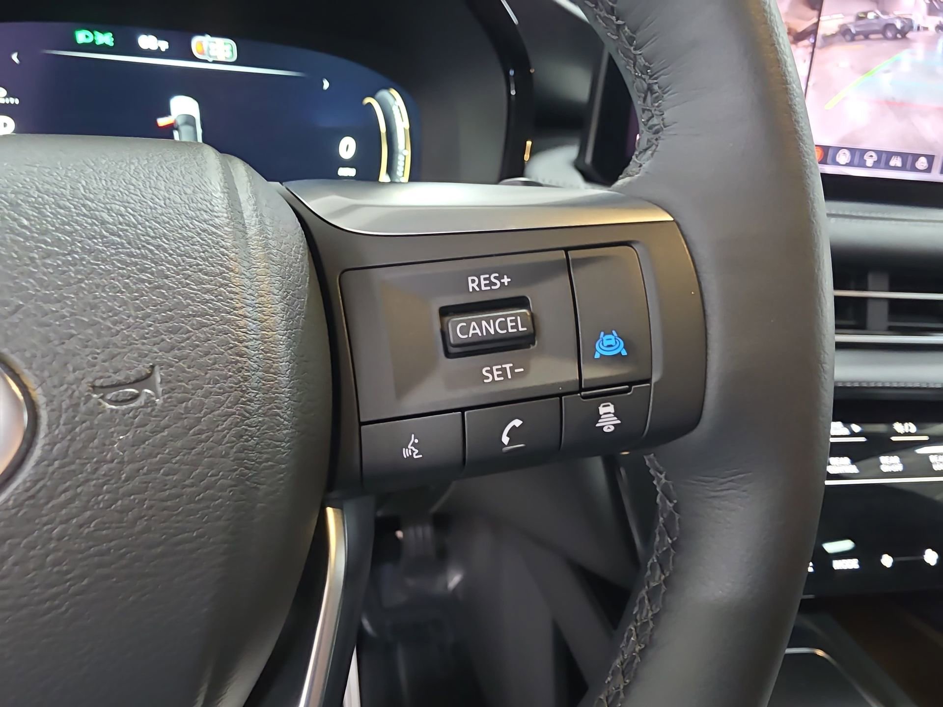 Certified 2026 INFINITI QX60 Luxe w/ Cargo Package image 18