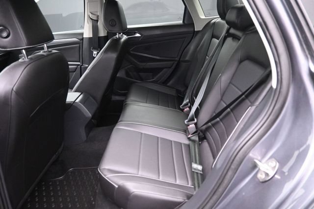 Used 2023 Volkswagen Jetta SE FWD image 25
