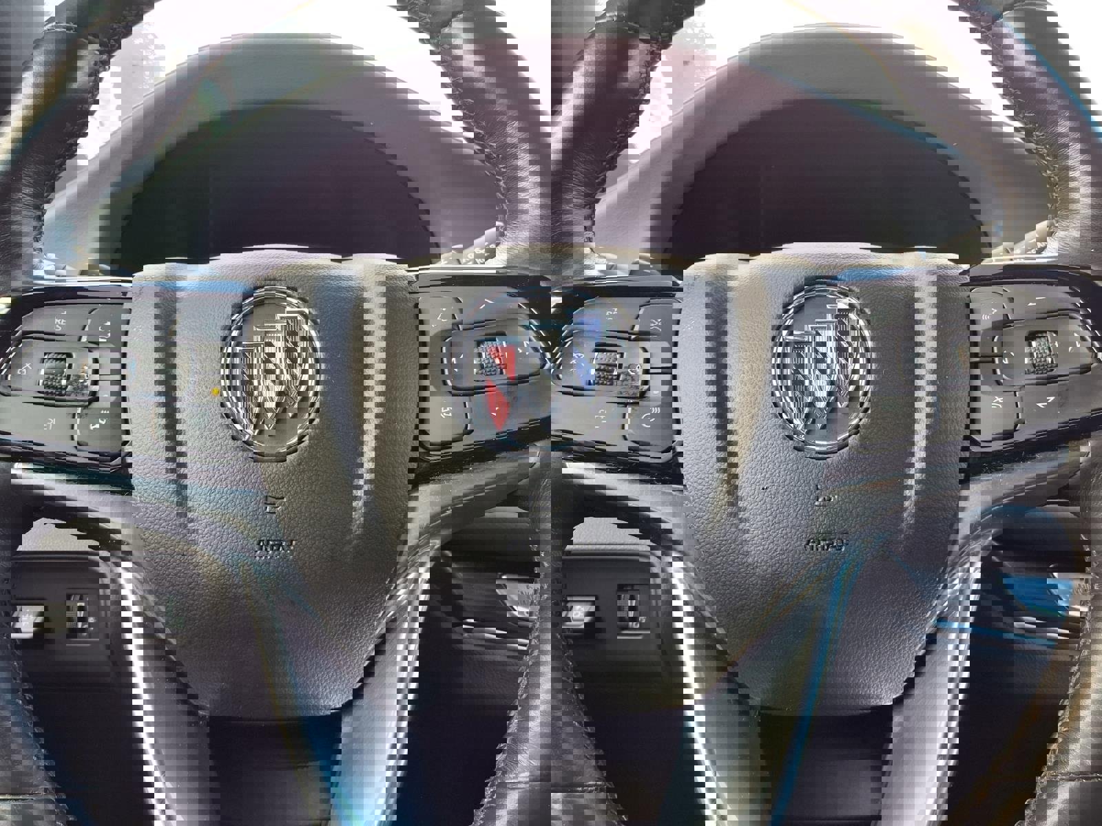 Used 2024 Buick Enclave Premium FWD image 15