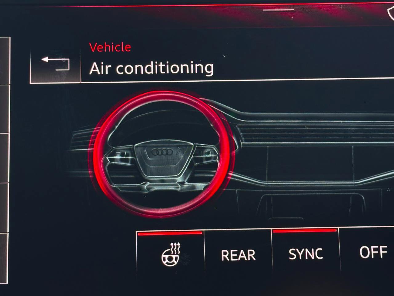 Used 2021 Audi Q8 Prestige w/ Prestige Package AWD/4WD image 4