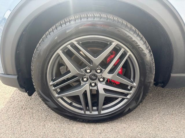 Used 2025 Ford Explorer ST image 13