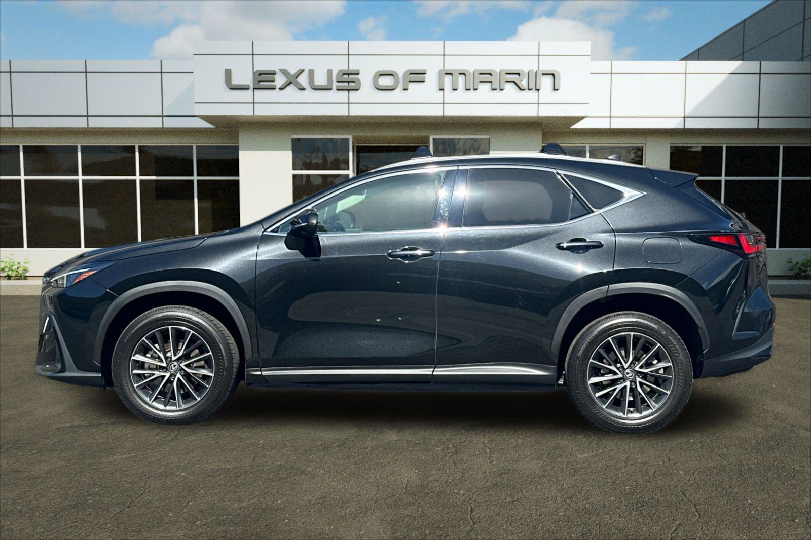 Used 2024 Lexus NX 350 AWD w/ Vision Package image 2