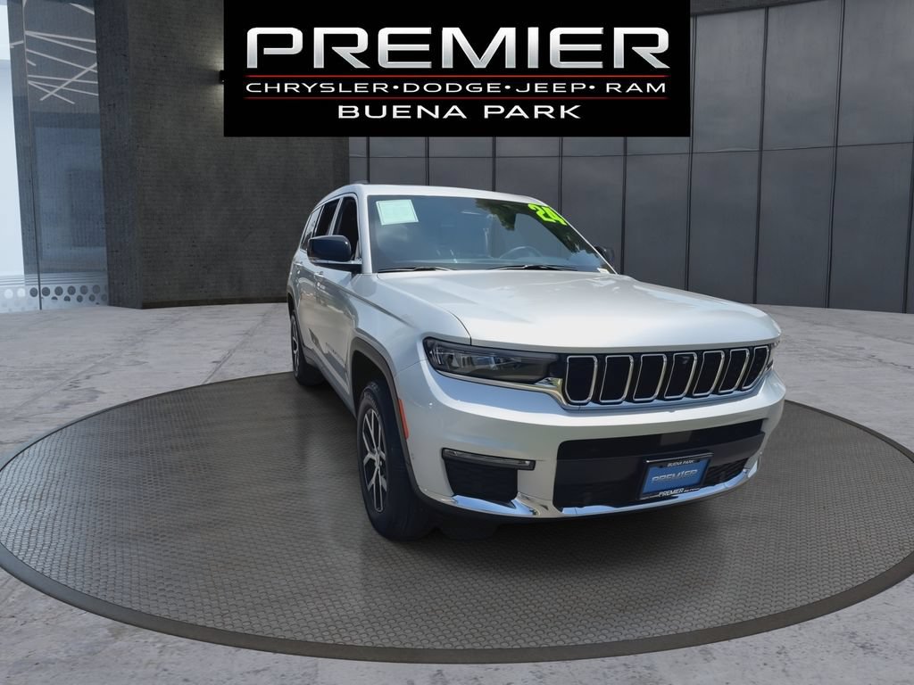 Used 2024 Jeep Grand Cherokee L Limited w/ Luxury Tech Group II AWD/4WD image 2