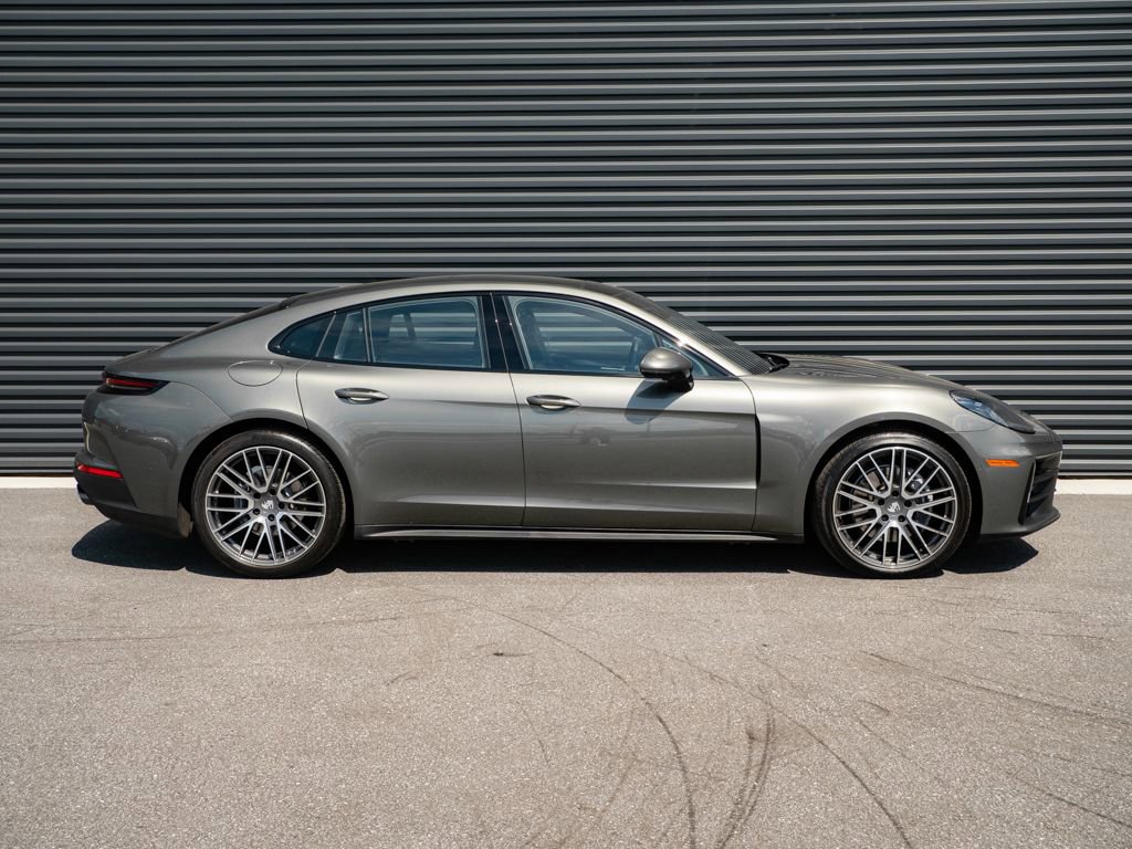 Certified 2025 Porsche Panamera 4 image 26