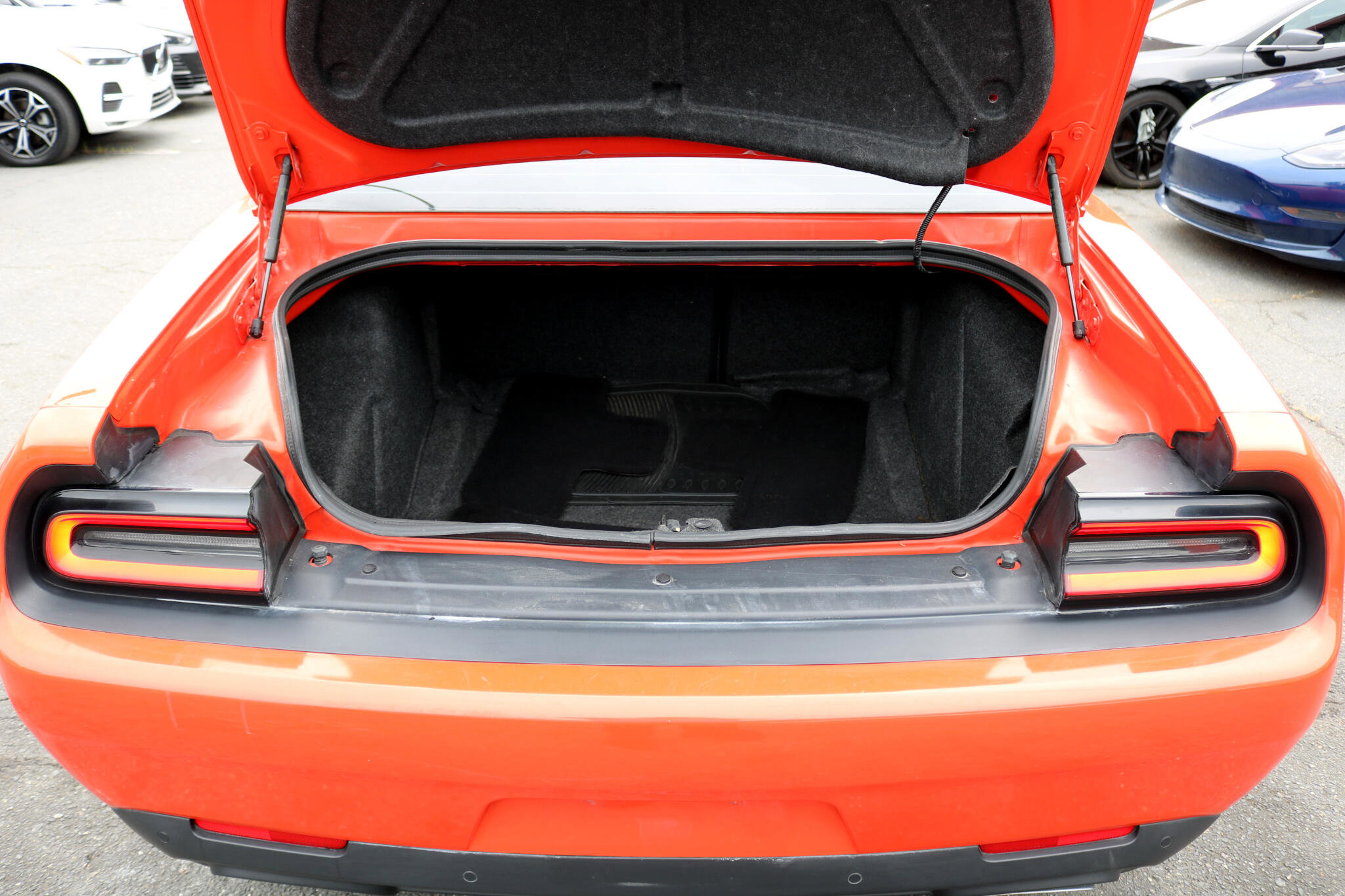 Used 2020 Dodge Challenger R/T image 30