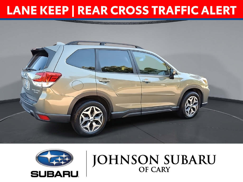 Used 2019 Subaru Forester Premium AWD/4WD image 4
