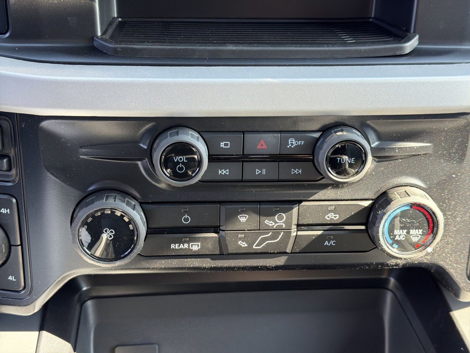 New 2026 Ford F350 XLT w/ 360-Degree Camera Package AWD/4WD image 23