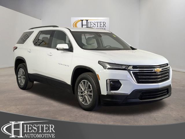 Used 2022 Chevrolet Traverse LT image 1
