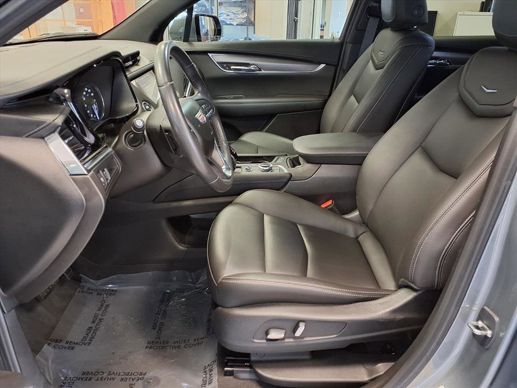 Certified 2024 Cadillac XT6 Luxury image 20