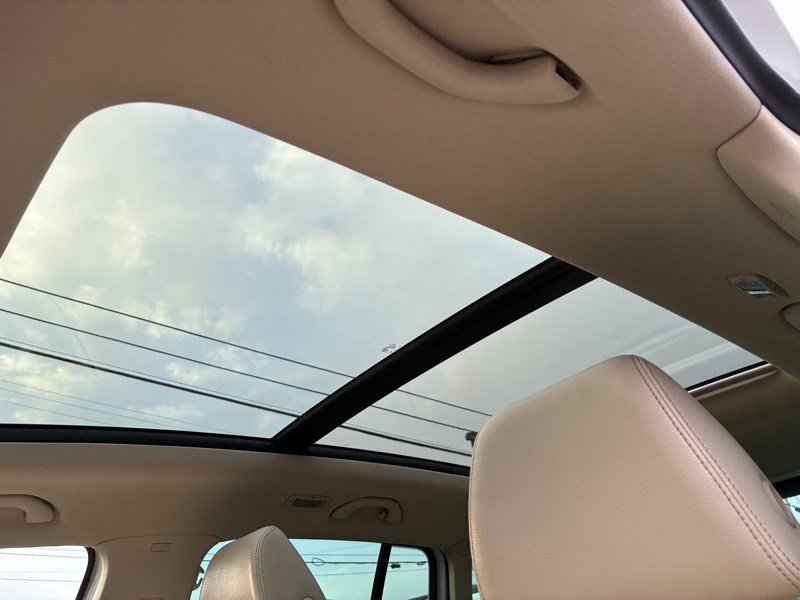 Used 2016 Volkswagen Tiguan SEL image 13