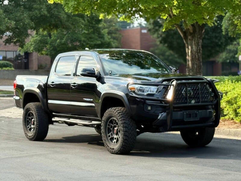 Used 2019 Toyota Tacoma TRD Off-Road image 3