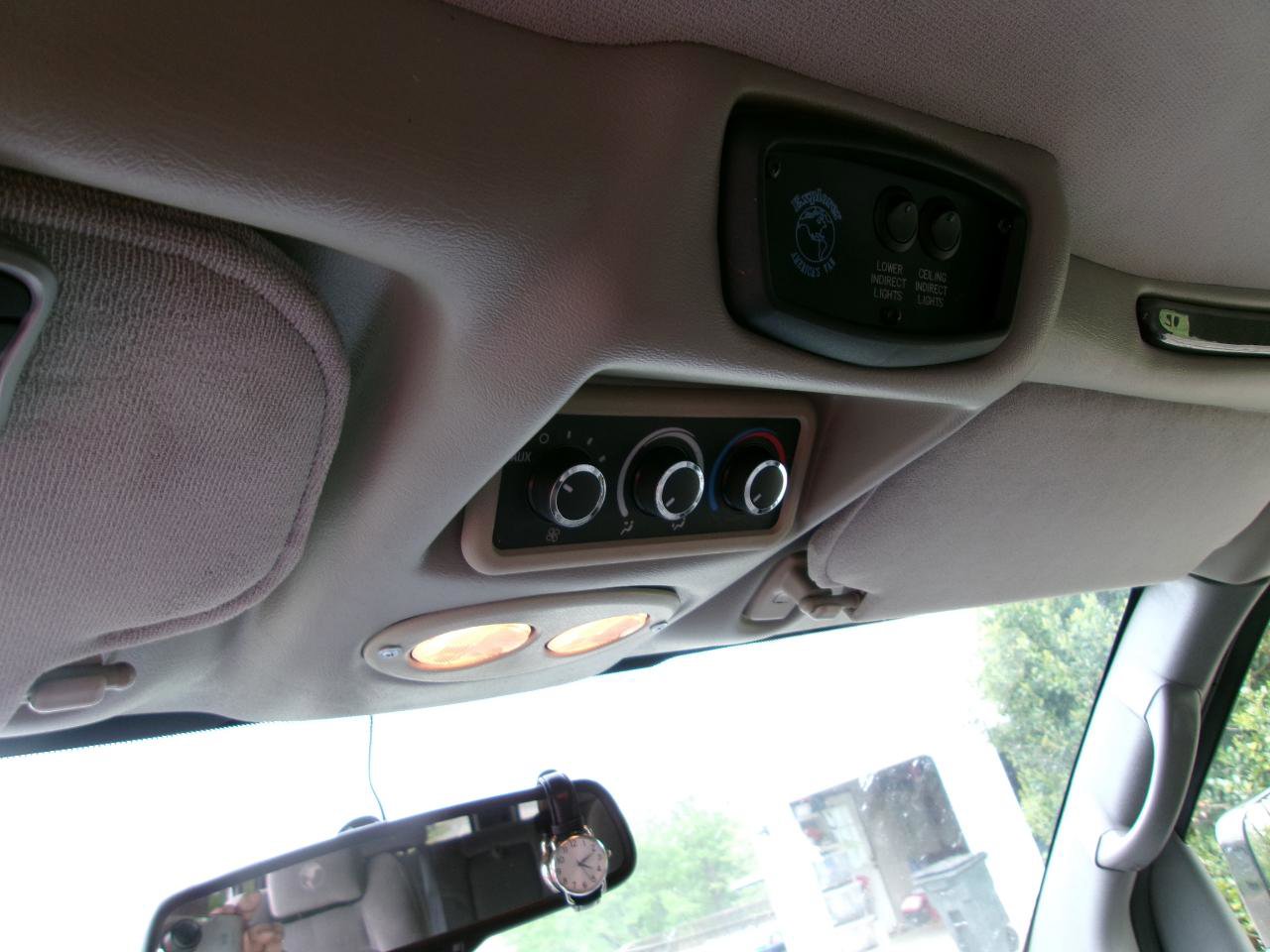 Used 2008 GMC Savana 1500 w/ Preferred Equipment Group RWD image 22