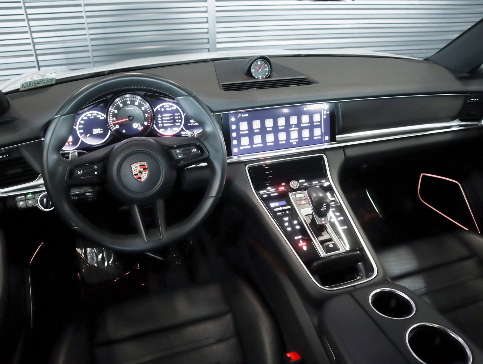 Certified 2023 Porsche Panamera Platinum Edition image 19