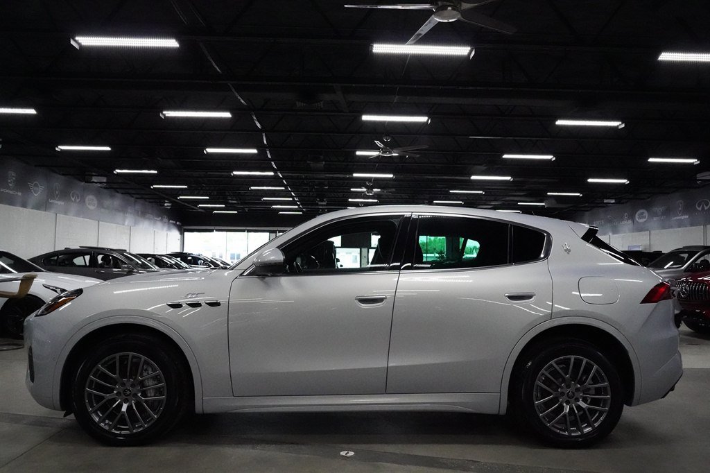 Used 2023 Maserati Grecale GT AWD/4WD image 2