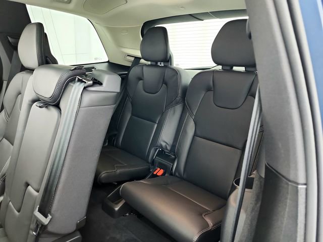 Certified 2025 Volvo XC90 T8 Ultra w/ Protection Package Premier image 32