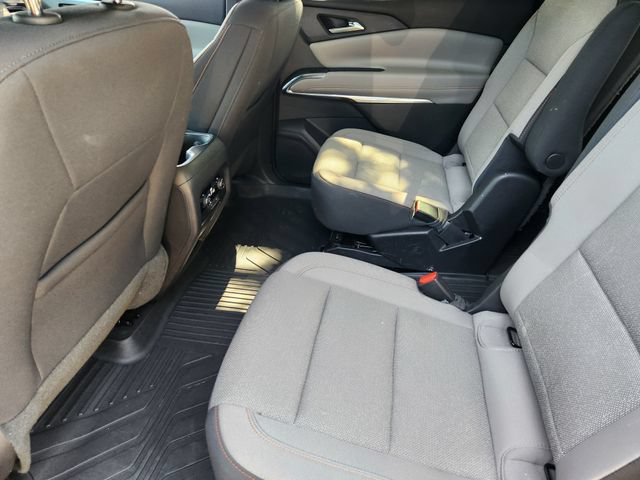 Used 2026 Chevrolet Traverse LT FWD image 30
