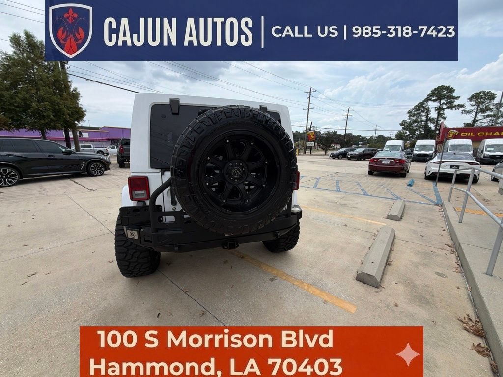 Used 2017 Jeep Wrangler Unlimited Rubicon AWD/4WD image 18