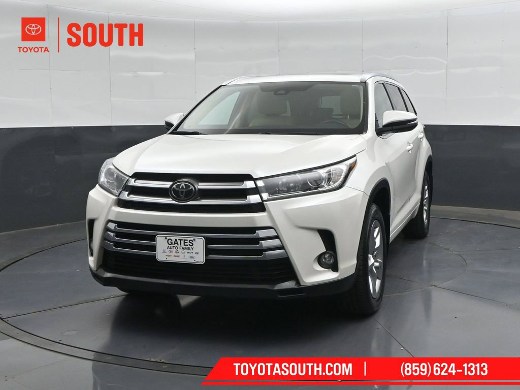 Used 2017 Toyota Highlander Limited AWD/4WD image 5