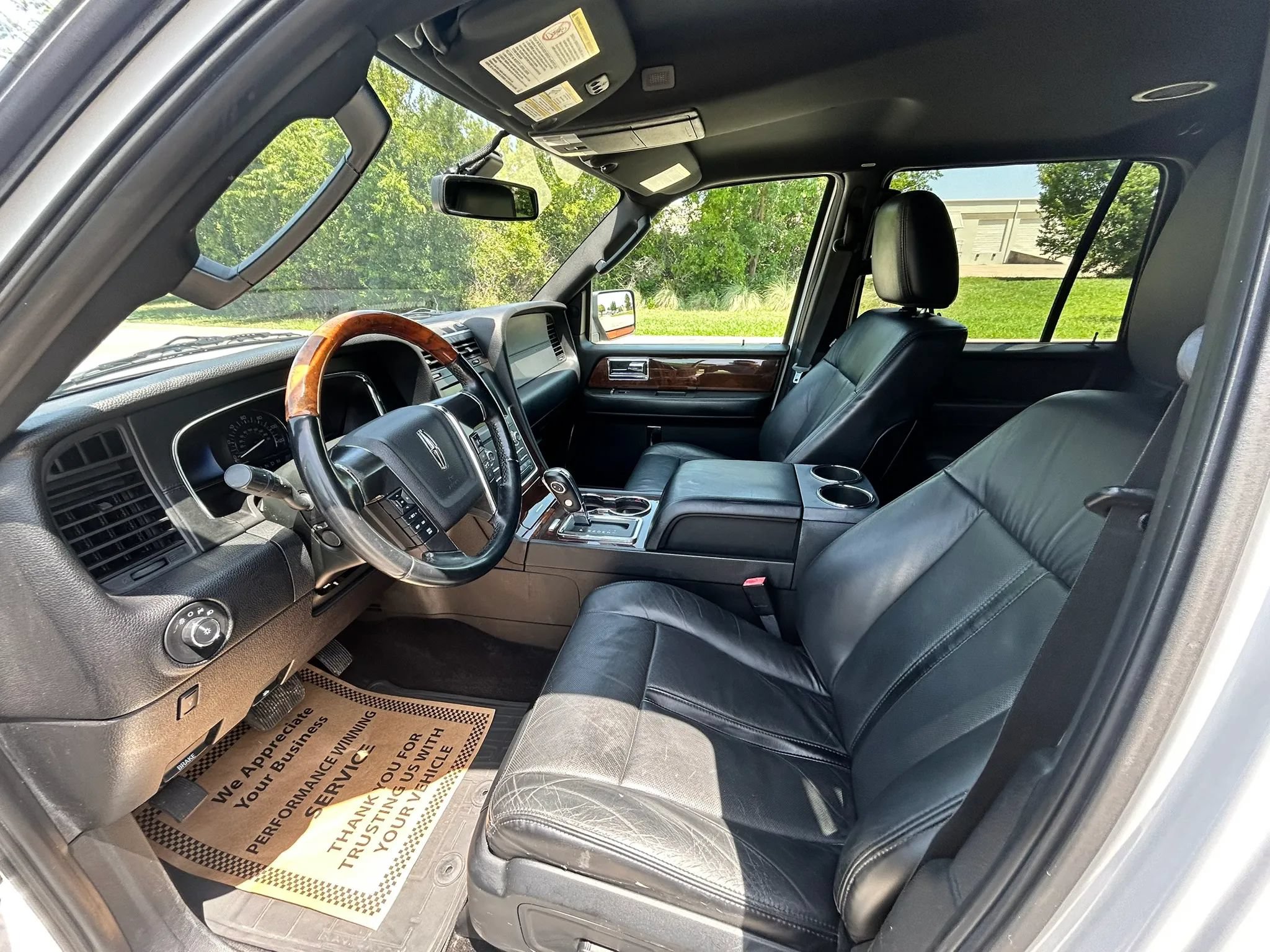 Used 2015 Lincoln Navigator 2WD image 12