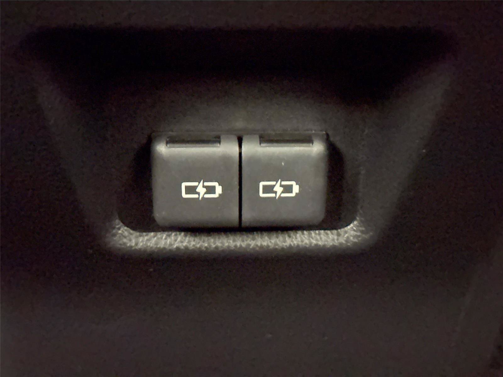 Used 2022 Toyota RAV4 XLE FWD image 34