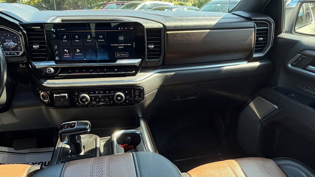 Used 2023 Chevrolet Silverado 1500 High Country w/ High Country Premium Package AWD/4WD image 22