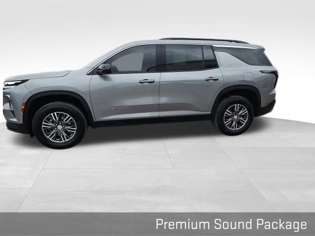 Used 2024 Chevrolet Traverse LT image 13