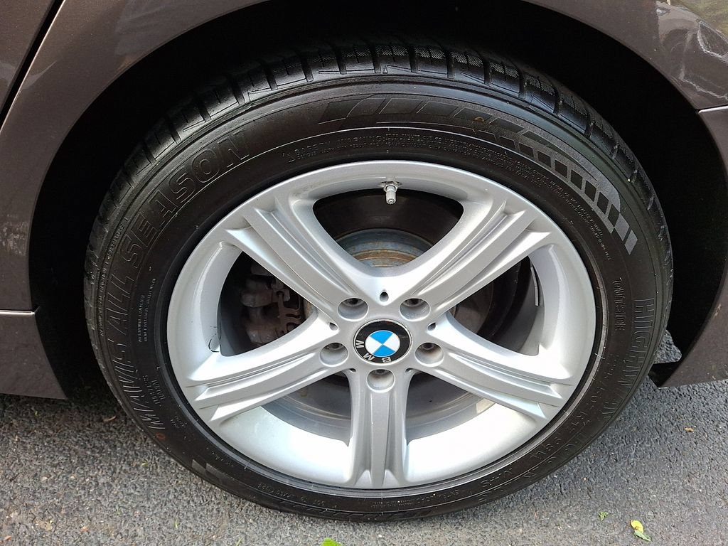 Used 2015 BMW 328i Sedan RWD image 8