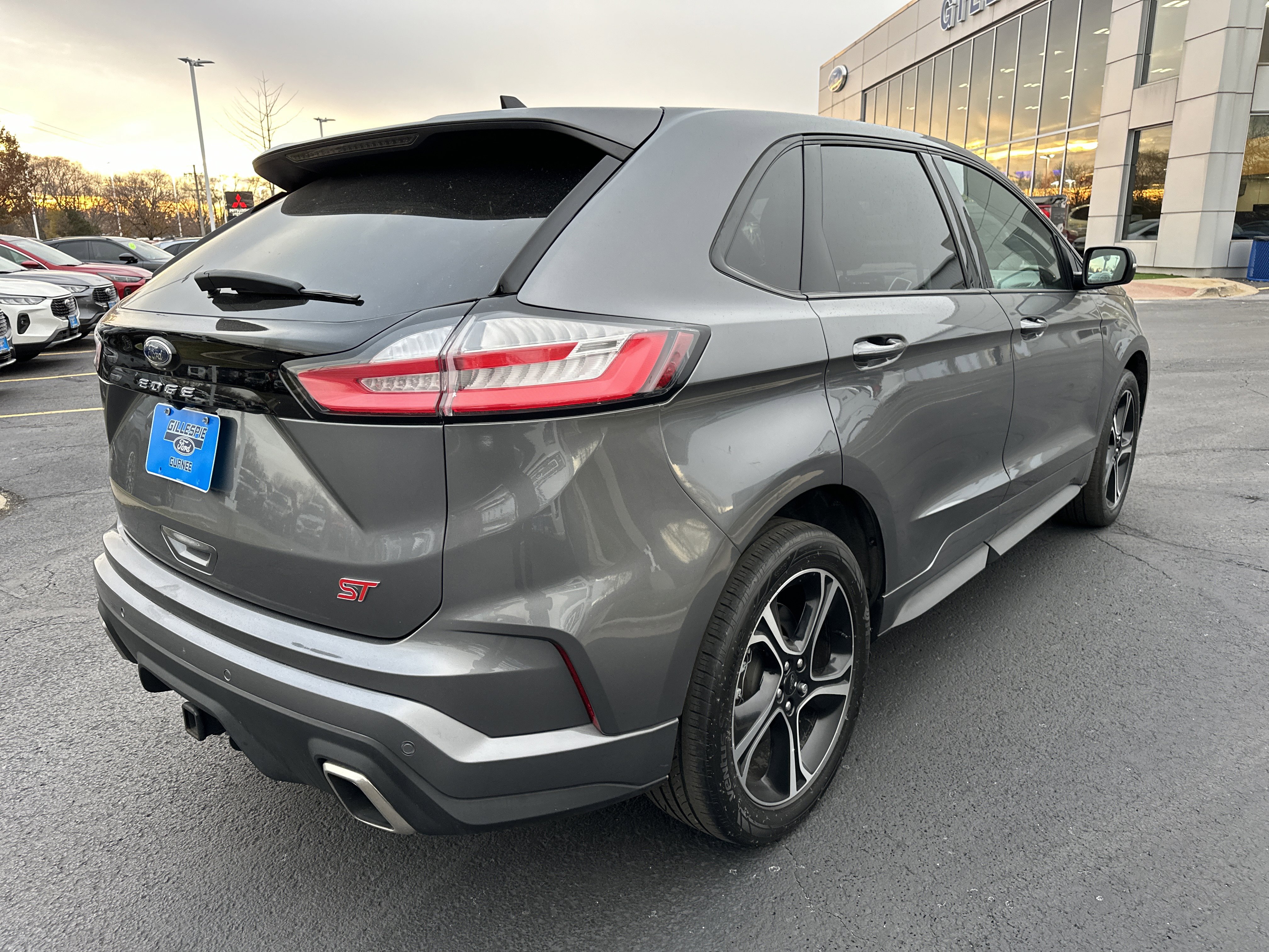Certified 2022 Ford Edge ST image 3
