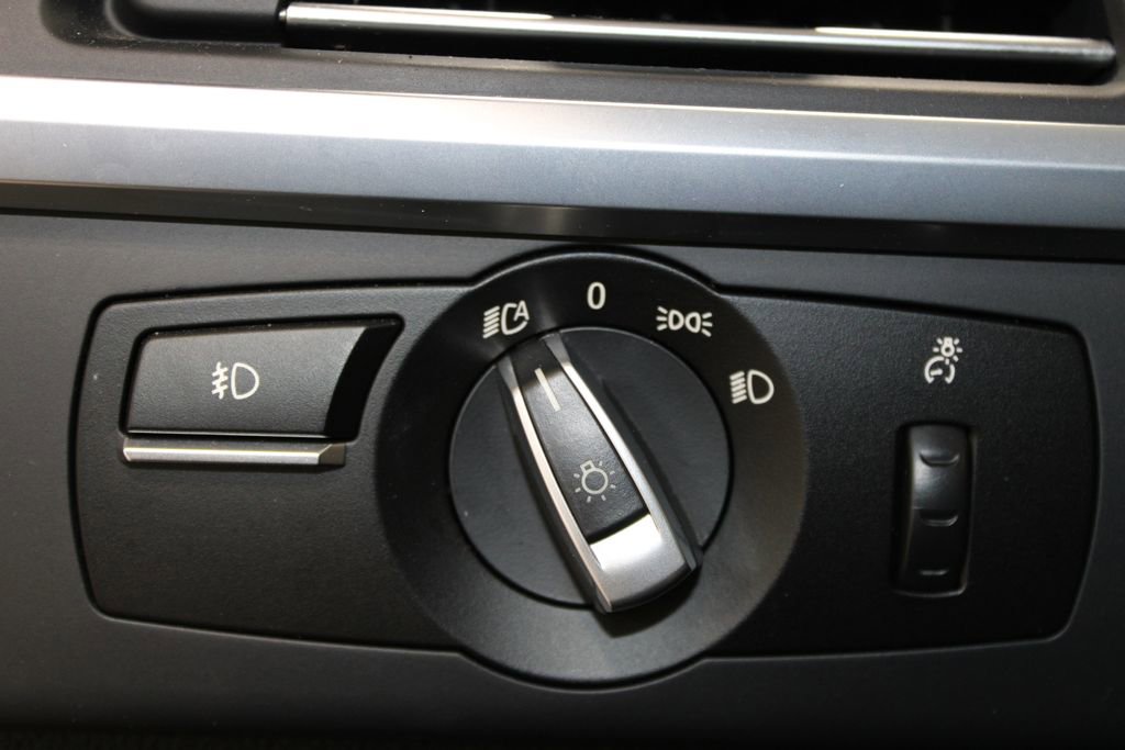 Used 2012 BMW 650i xDrive Coupe image 41