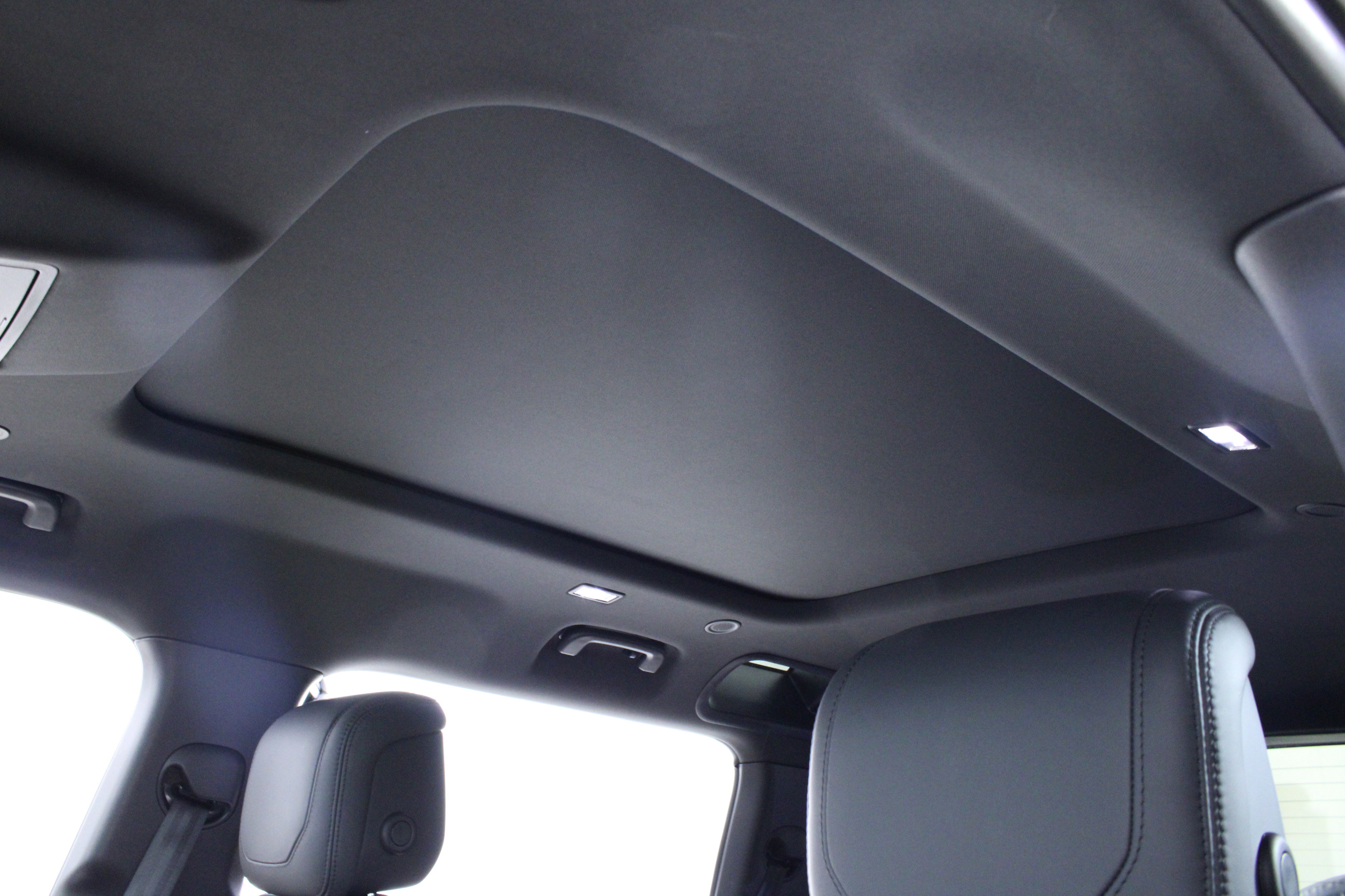 Used 2022 Land Rover Defender 110 X image 29