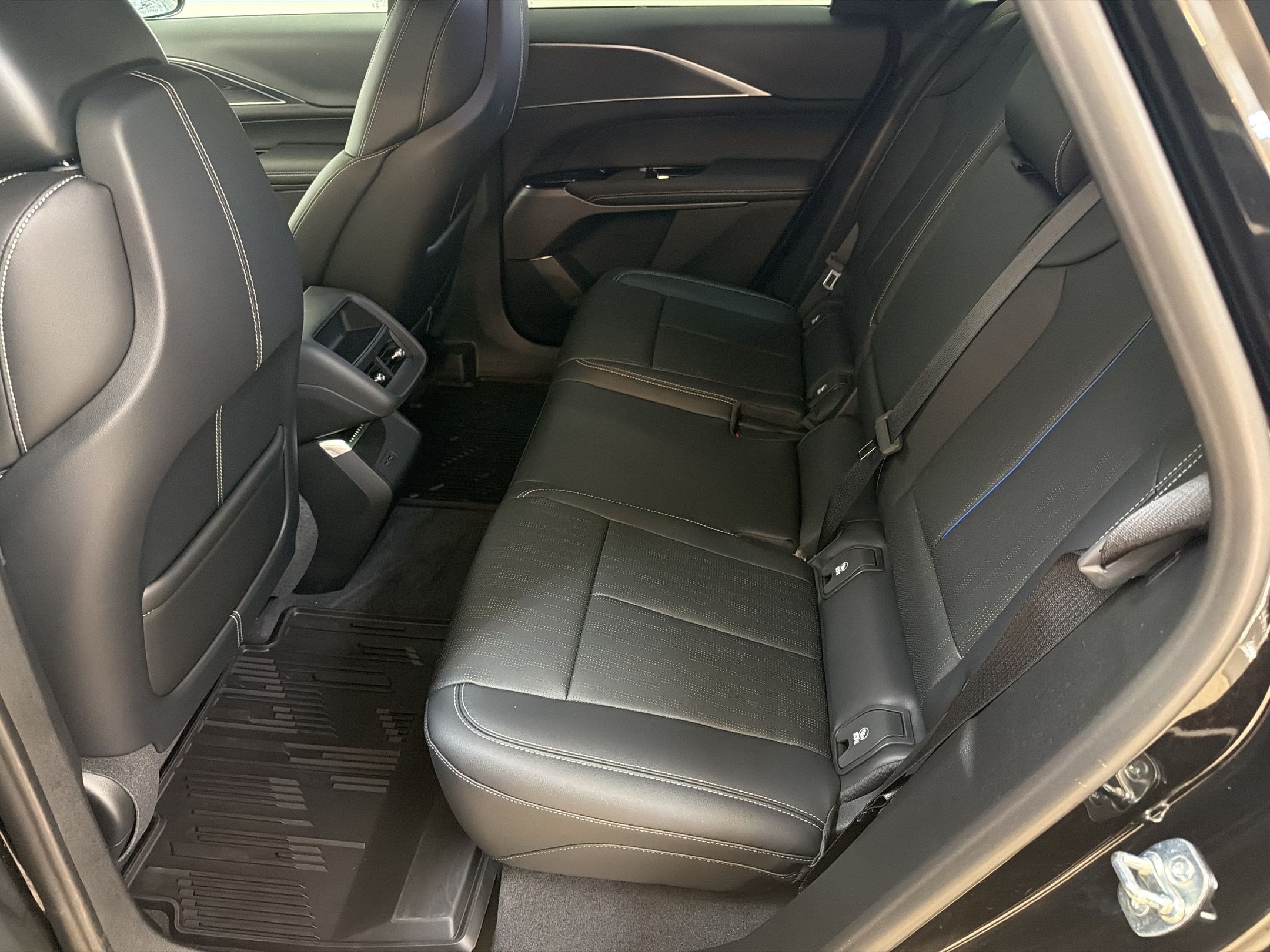 New 2026 Cadillac Lyriq Sport AWD/4WD image 14