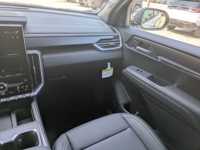 New 2026 GMC Acadia Elevation w/ Black Edition FWD image 18