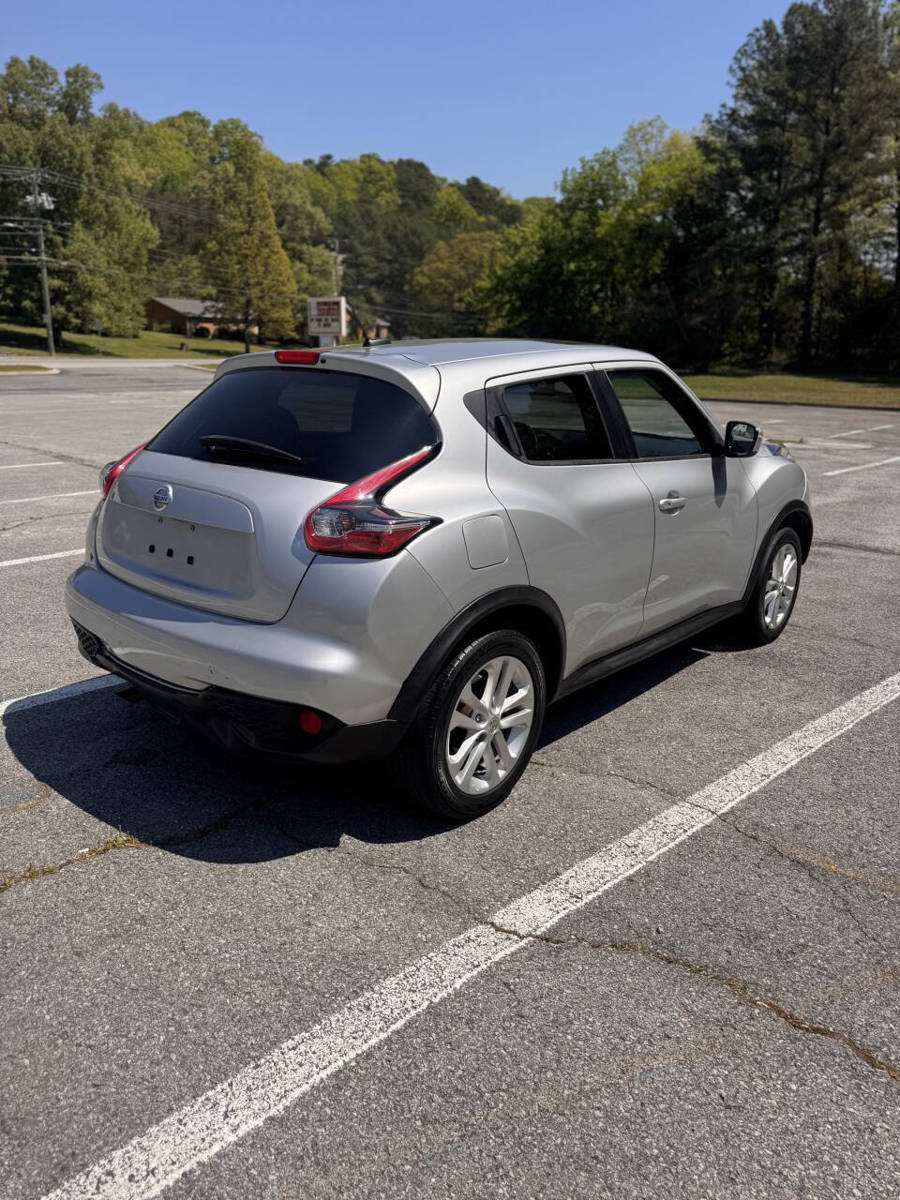 Used 2016 Nissan Juke SV AWD/4WD image 6