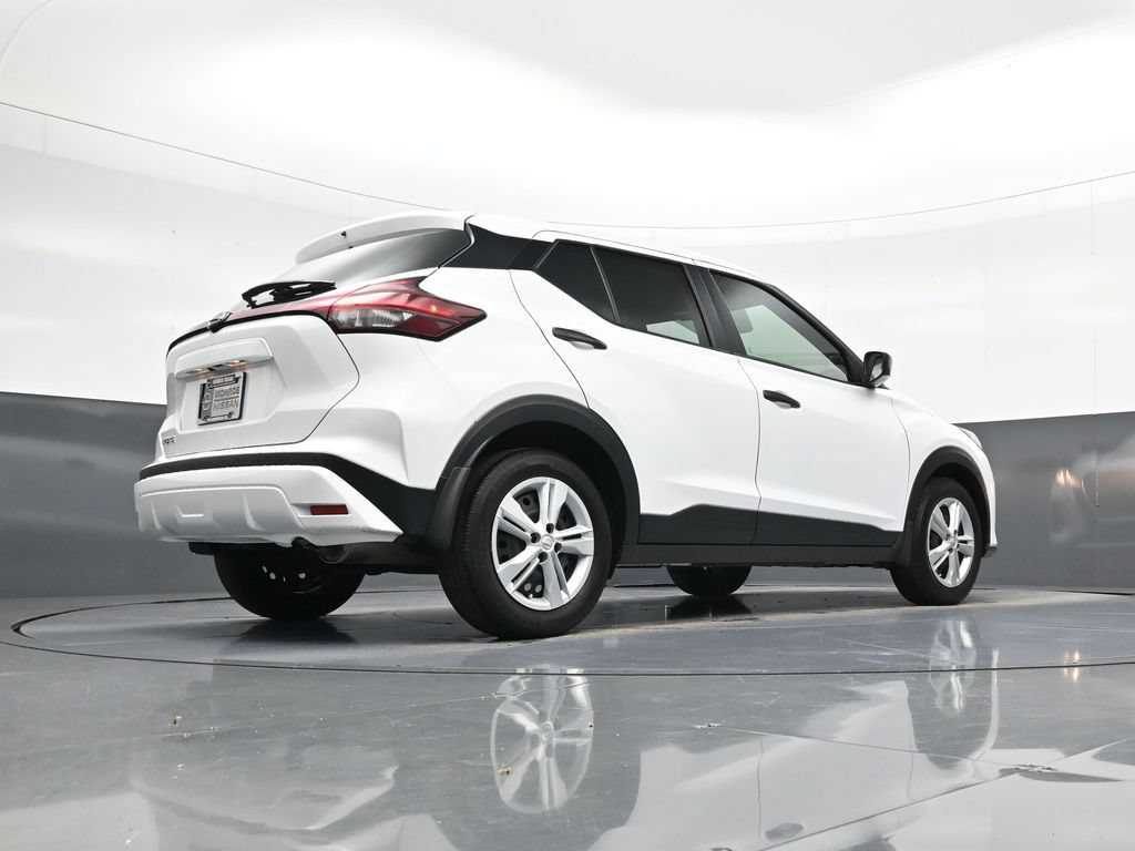 Certified 2025 Nissan Kicks Play S FWD image 25