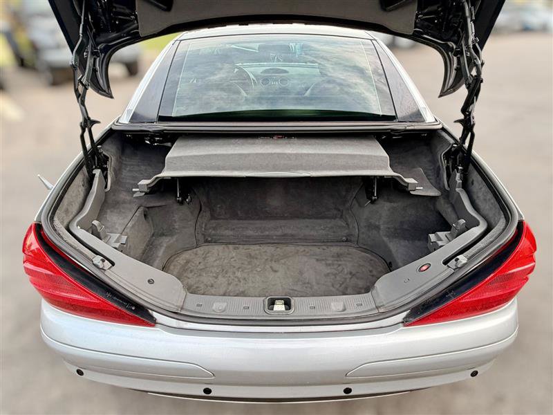 Used 2005 Mercedes-Benz SL 500 w/ AMG Sport Pkg image 17