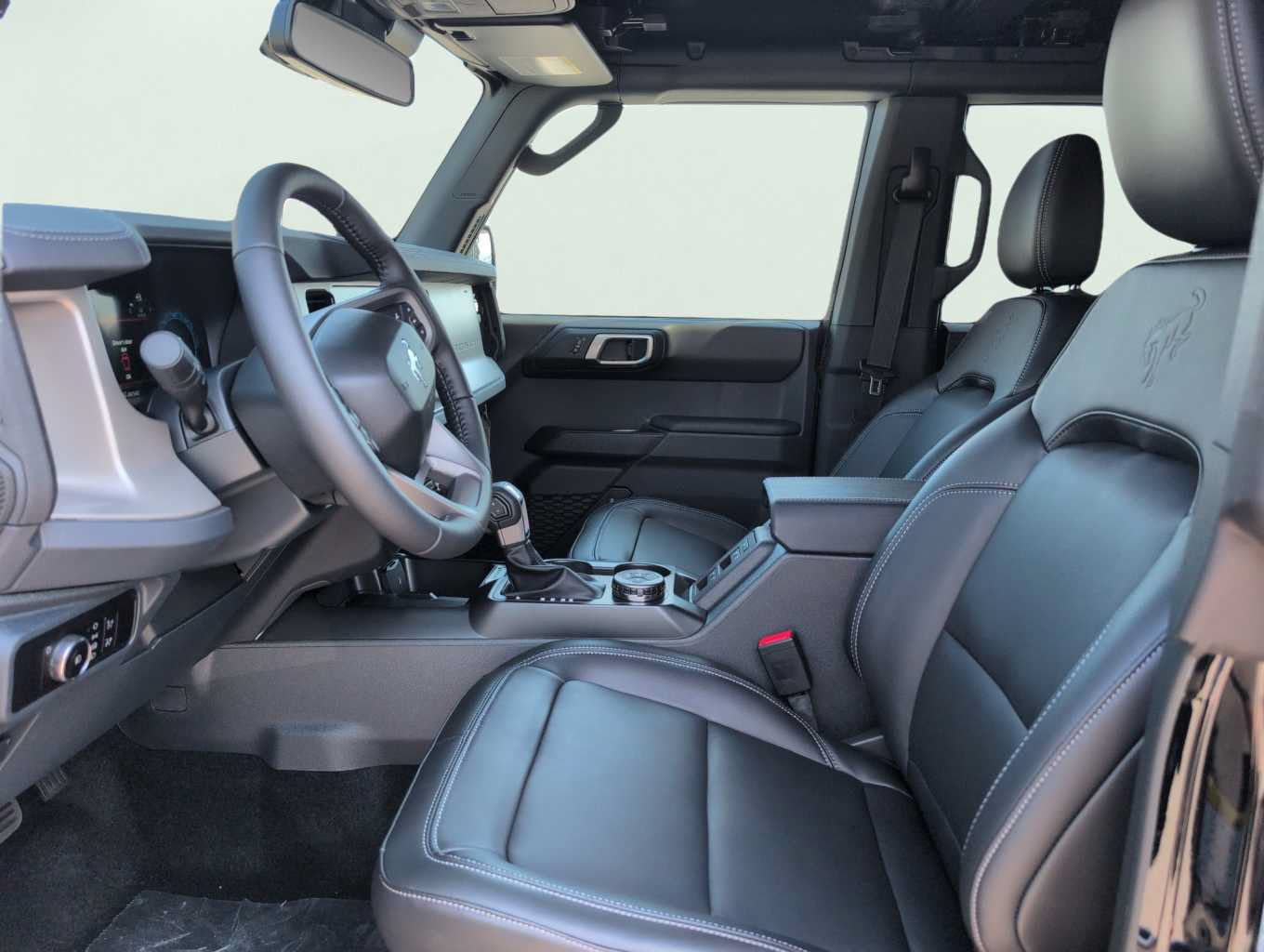 New 2026 Ford Bronco Outer Banks AWD/4WD image 9