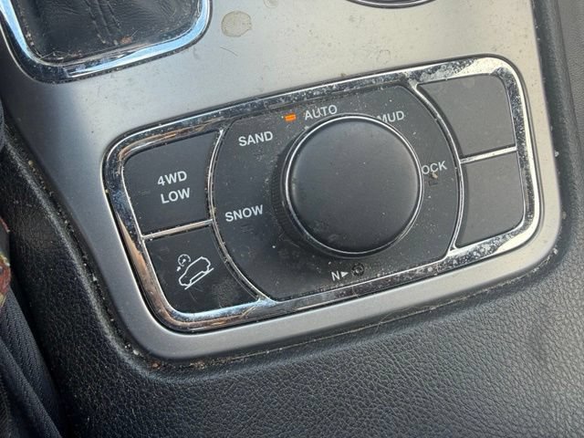 Used 2021 Jeep Grand Cherokee Limited AWD/4WD image 13