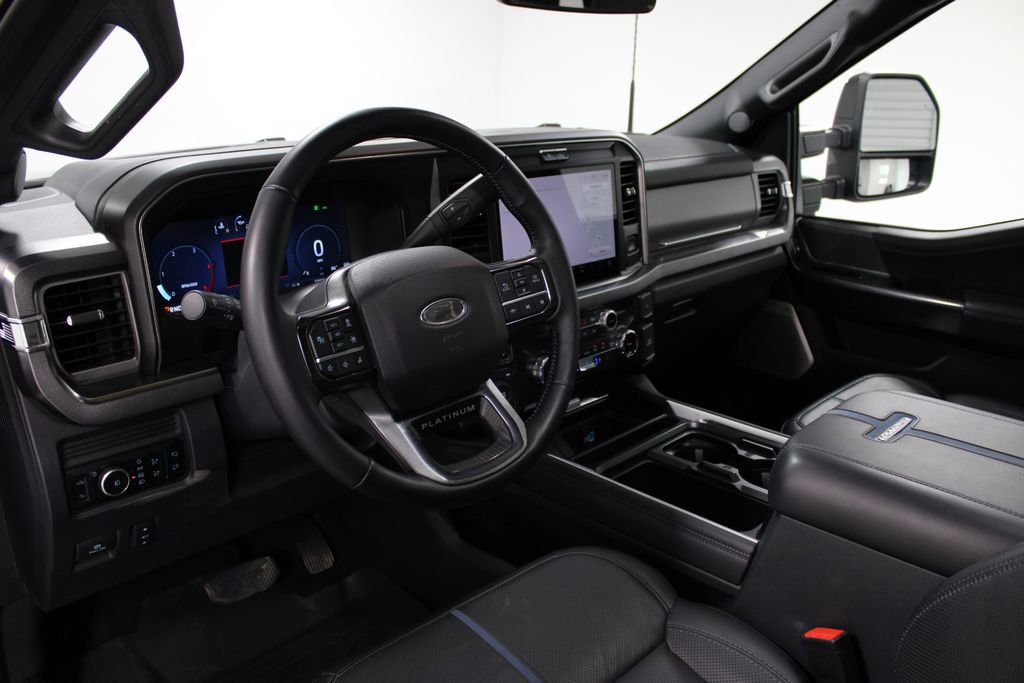 Used 2025 Ford F350 Platinum image 26