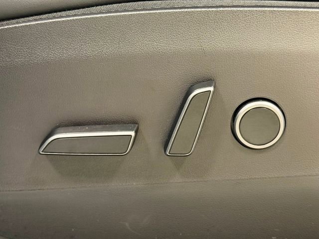 Used 2022 Tesla Model Y Performance image 19